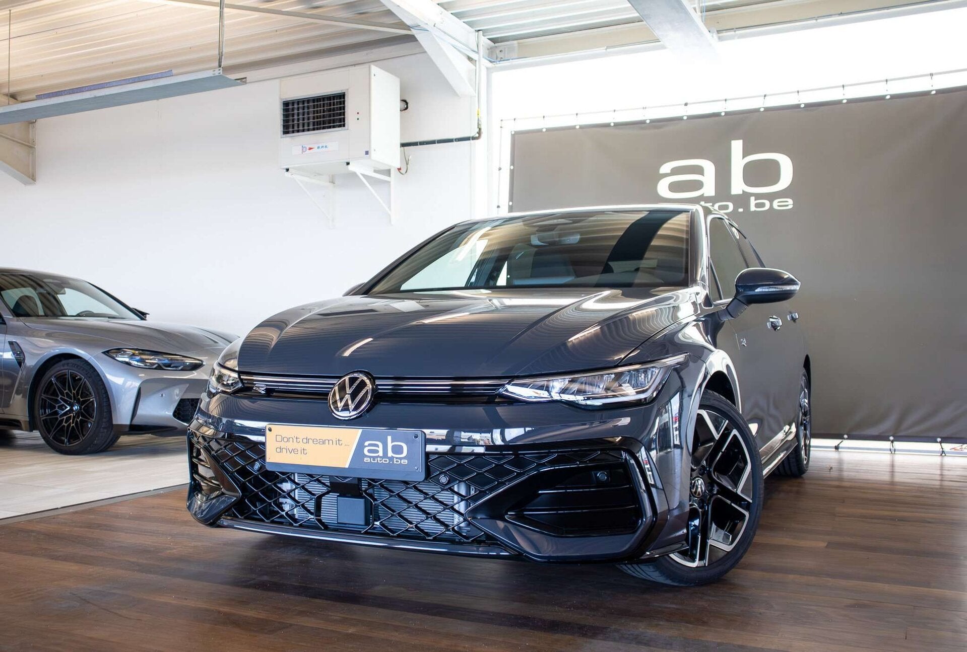 Volkswagen Golf 1.5 ETSI DSG *R-LINE* FACELIFT, CAMERA, DRI, Autos, 0 kg, Achat, Euro 6, Noir