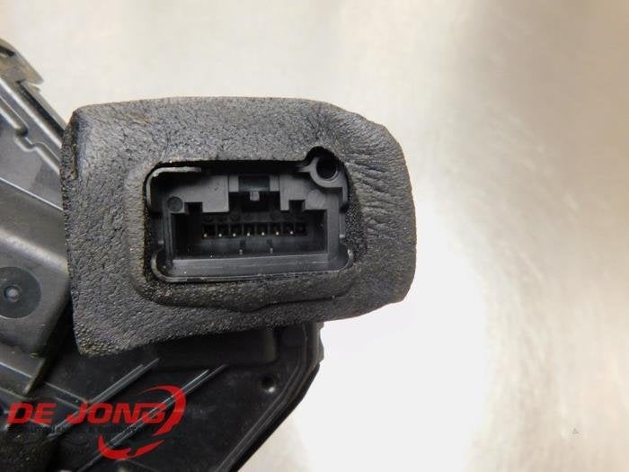 Serrure portière mécanique 4portes arrière droite d'un Vo, Autos : Pièces & Accessoires, Volkswagen, -, 3 mois de garantie, Utilisé