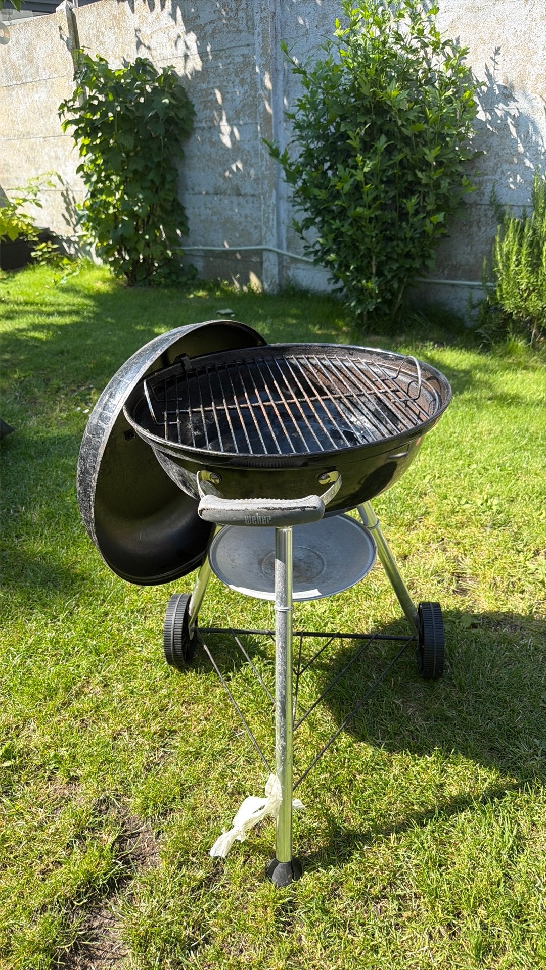 Weber Compact Kettle houtskool bbq metaal zwart, Tuin en Terras, Ophalen, Gebruikt, Met accessoires