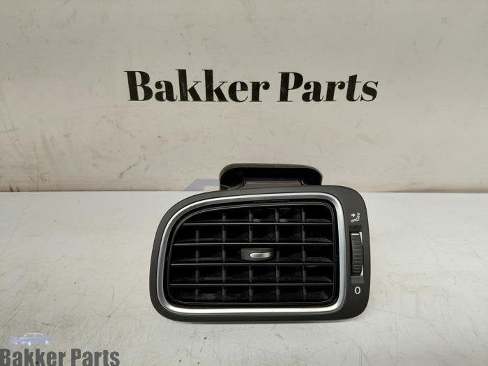 Grille aération tableau de bord d'un Volkswagen Polo, -, Volkswagen, -, 3 mois de garantie