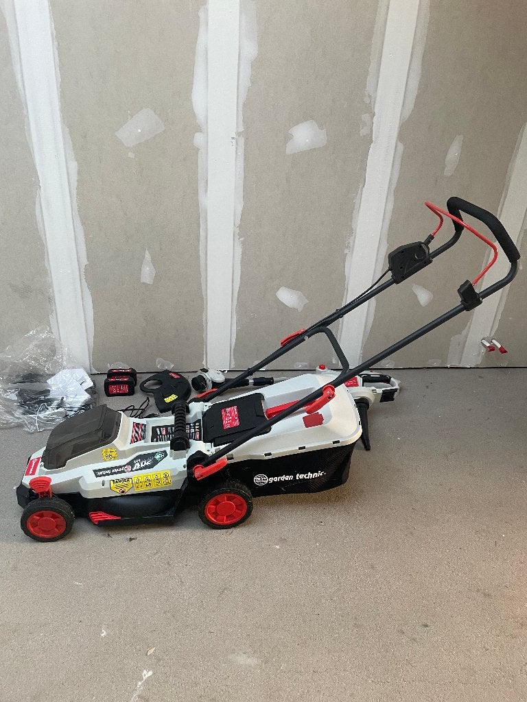 grasmachine-kantjesmaaier-bladblazer, Jardin & Terrasse, Elem, Tondeuses à gazon sur batterie, Tondeuse rotative, Comme neuf