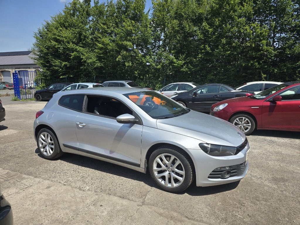 Volkswagen scirocco 1400cc essence 184000km ve clim GARANTIE, Autos, Achat, Entreprise, Alcantara, Noir