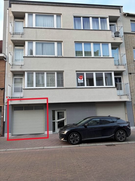 Autostaanplaats te huur Oostende, Immo, Garages en Parkeerplaatsen, Oostende