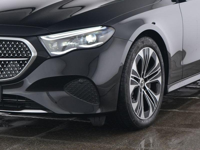 Mercedes-Benz E-klasse 300 e Break Luxury Line | Distronic |, Automaat, Gebruikt, Zwart, https://public.car-pass.be/vhr/d8625ca5-ef32-46bb-8193-fe6ae8df5803