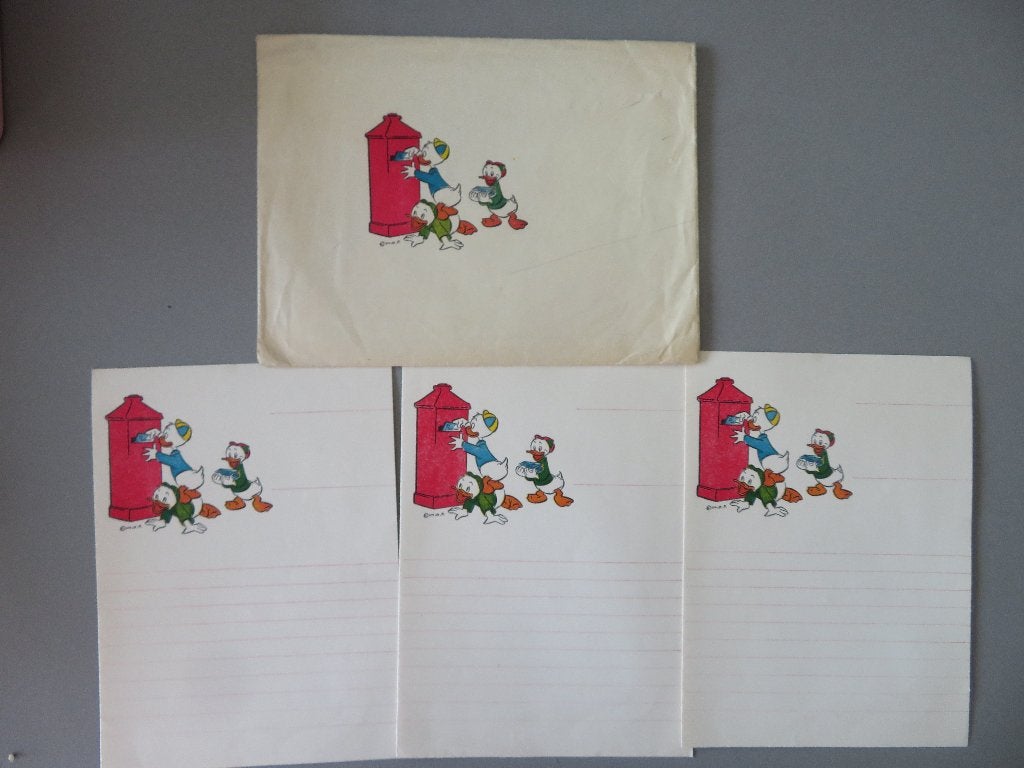 oude envelop briefpapier Walt Disney neefjes kwik kwek kwak, Verzamelen, Verzenden, Donald Duck, Zo goed als nieuw, Overige typen