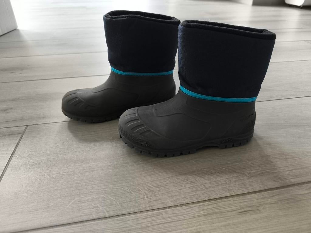Sneeuwlaarzen maat 30/31, Kinderen en Baby's, Kinderkleding | Schoenen en Sokken, Ophalen, Quechua, Jongen of Meisje, Laarzen