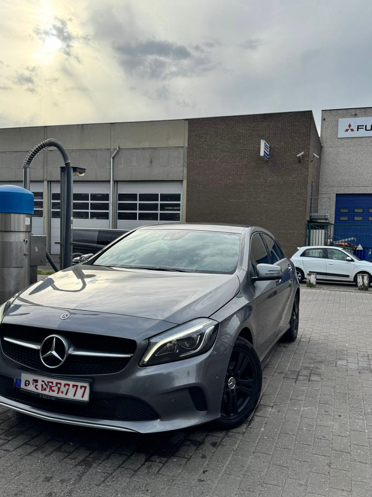 Mercedes-Benz A180 – 2017 | Full options | 12000€, Auto's, CL, Handgeschakeld, 5 deurs, Particulier