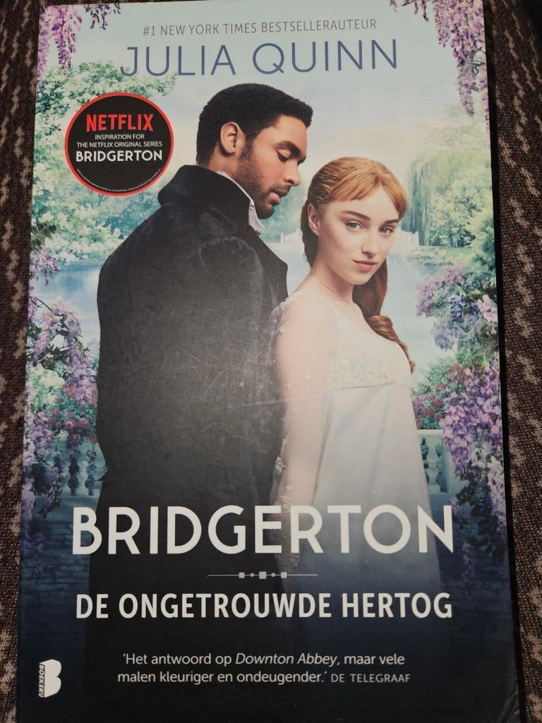 Julia Quinn - Bridgerton, De ongetrouwde hertog, Boeken, Ophalen of Verzenden, Julia Quinn