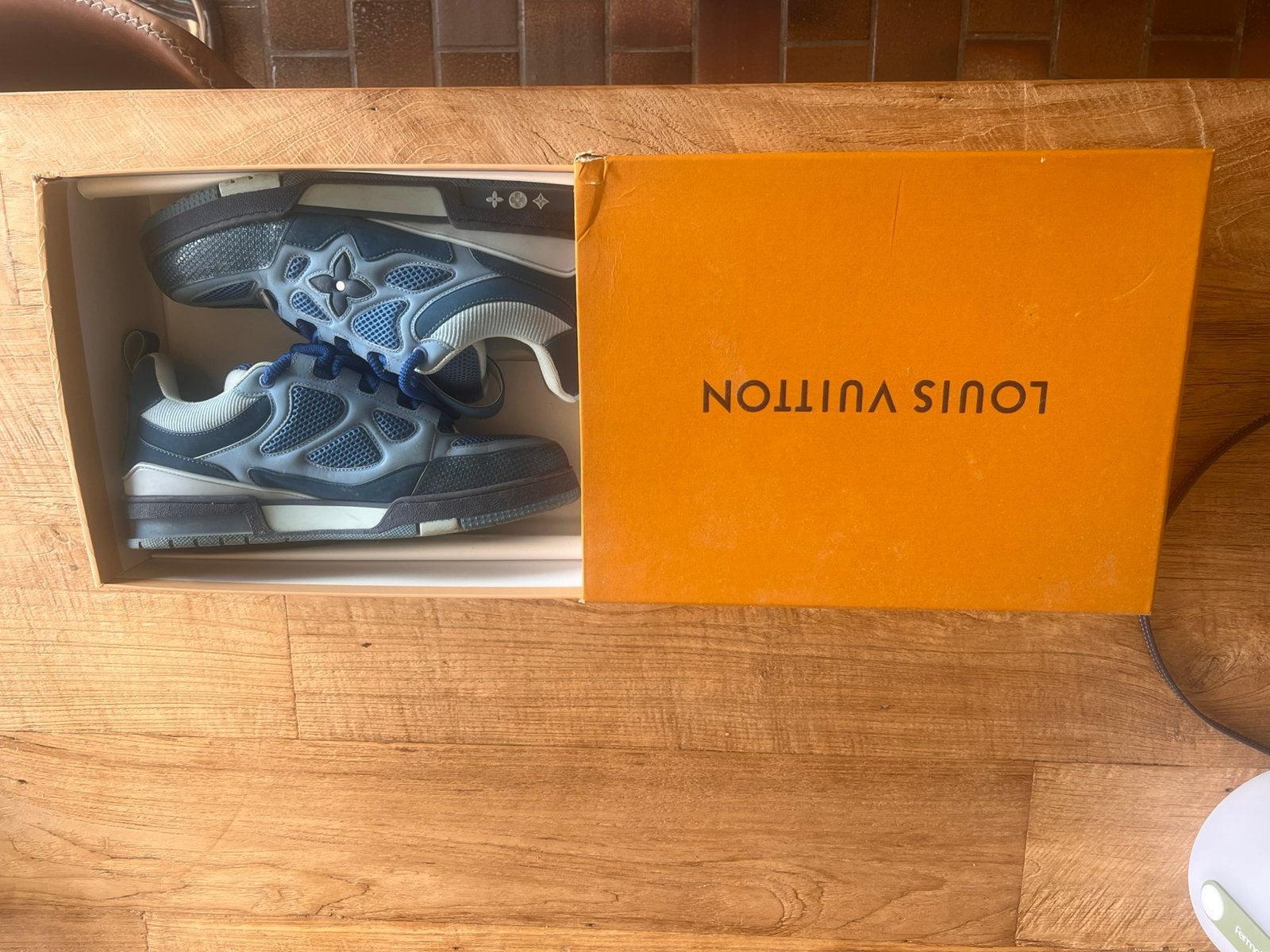 Lv skates blauw, Blauw, Ophalen of Verzenden, Zo goed als nieuw, Sneakers