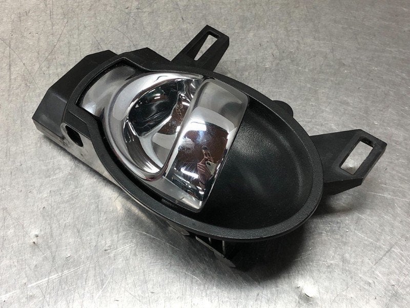 POIGNEE EXTERIEURE ARRIÈRE DROITE Nissan Juke (F15), Autos : Pièces & Accessoires, Carrosserie & Tôlerie, Utilisé, Arrière, Nissan