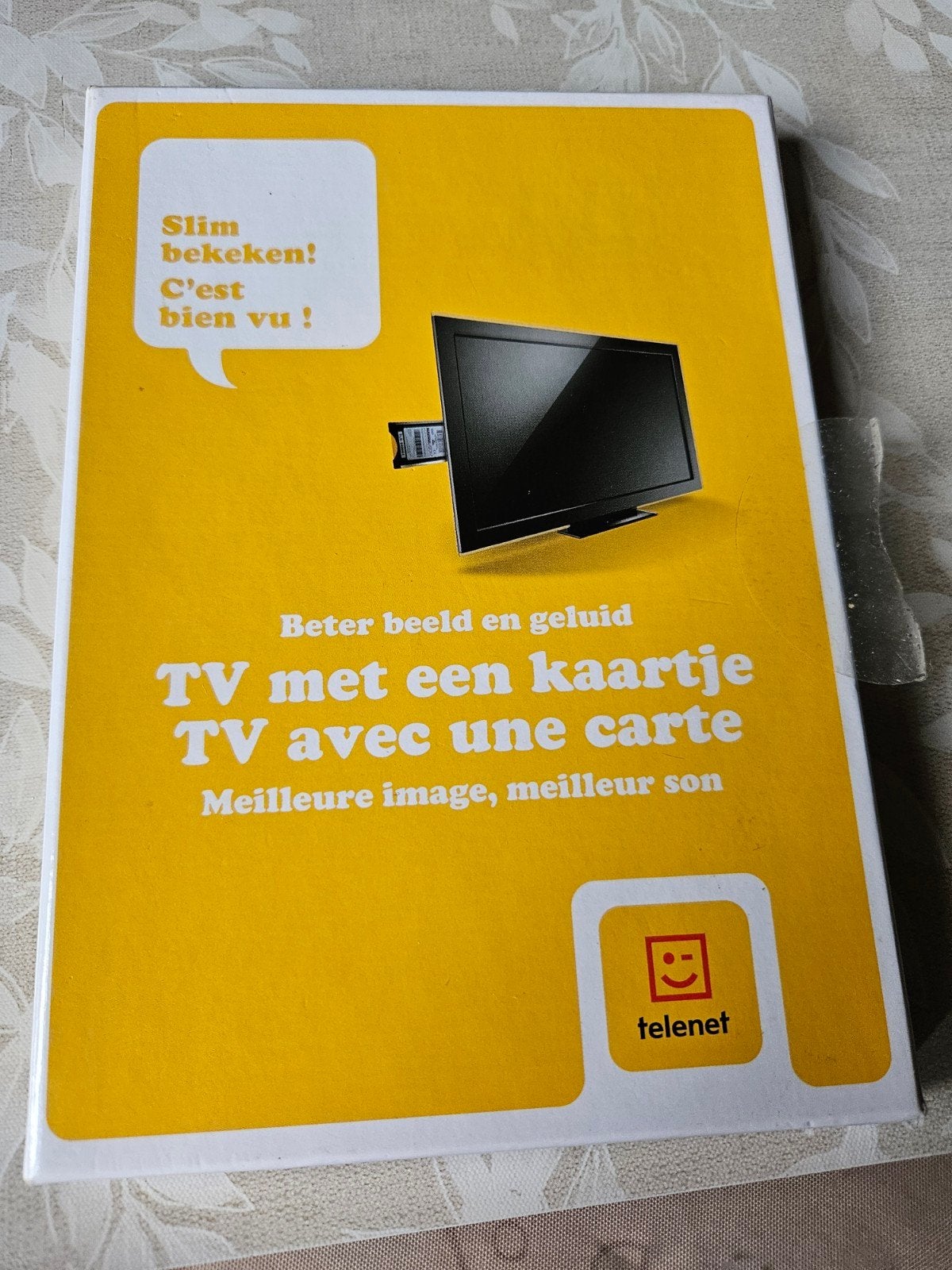 Telenet TV met een kaartje., Ophalen of Verzenden, Nieuw