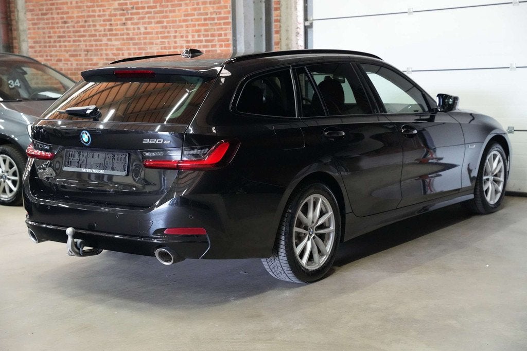BMW 320 eA PHEV Facelift Plug in Hybride Garantie Euro 6d, Auto's, BMW, Automaat, 1998 cc, Stof, 4 cilinders