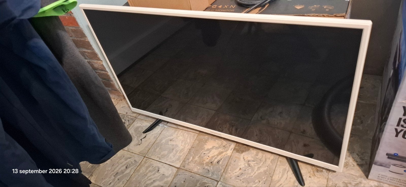 40 inch thomson led tv geen smart, Divers, Enlèvement