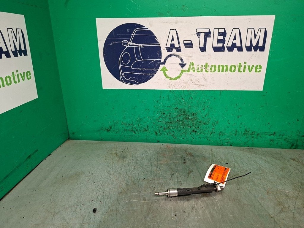 INJECTOR BRANDSTOF BMW 5 serie (F10) (|13647597870|), Gebruikt, BMW, Petuelring 130
80809  München, DE, Bayerische Motoren Werke AG