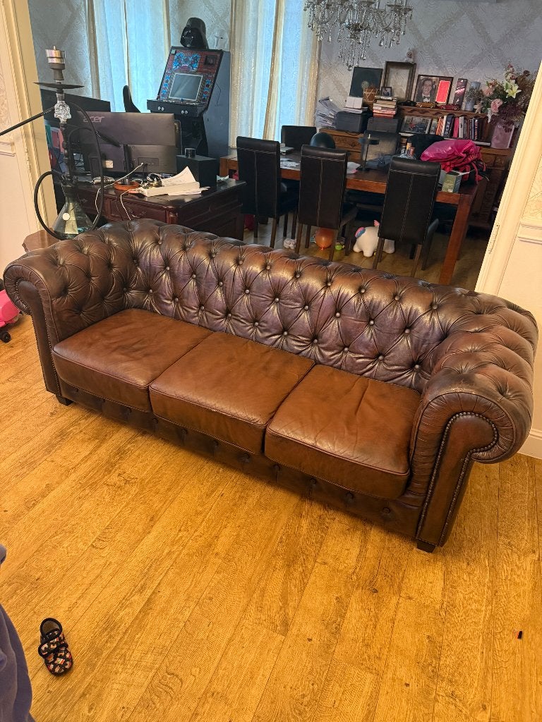 Bruine Lederen authentieke Chesterfield Banken 3 en 2 zits, Antiek en Kunst, Ophalen