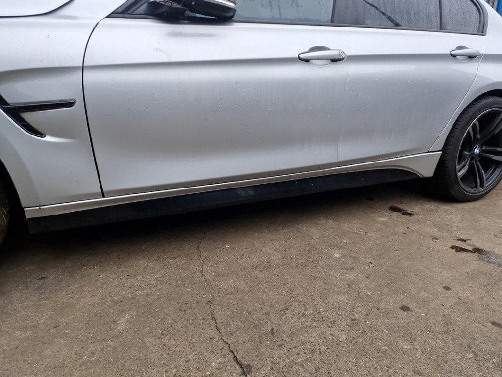 JUPE LATERALE GAUCHE BMW 3 serie (F30) (01-2011/10-2018), Utilisé, BMW, Gauche, Petuelring 130
80809  München, DE