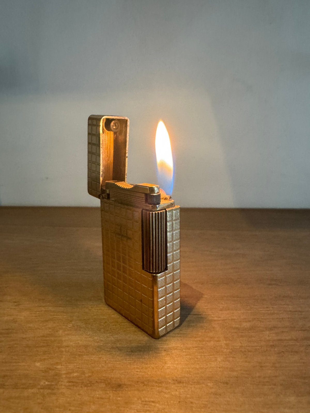 Originele S.T. Dupont Ligne 1 aansteker – 20µ goudverguld, Collections, Articles de fumeurs, Briquets & Boîtes d'allumettes, Enlèvement