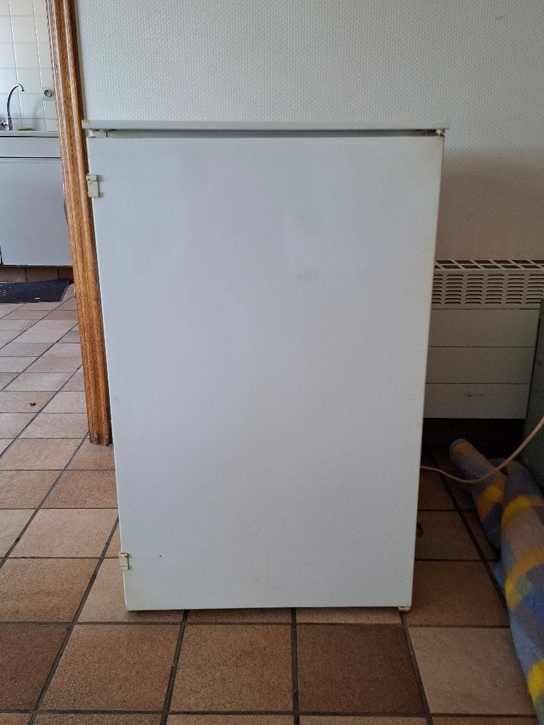 Ijskast, Elektronische apparatuur, 150 tot 200 liter, 45 tot 60 cm, Ophalen, 85 tot 120 cm