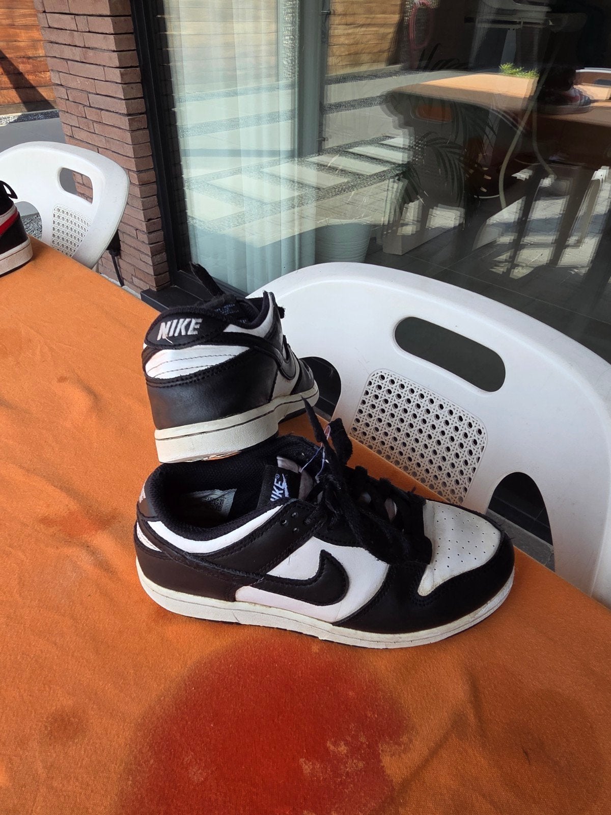 NIKE sneakers maat 33,5, Sports & Fitness, Snowboard, Enlèvement ou Envoi, Utilisé, Chaussures