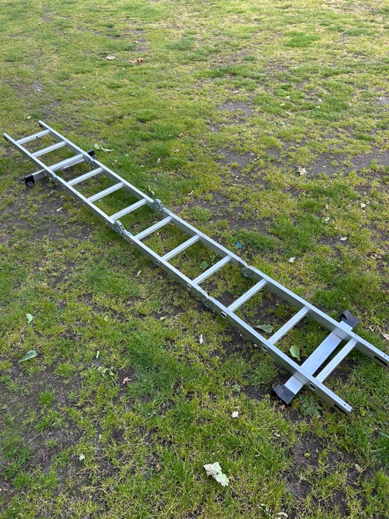 Aluminium plooiladder, als nieuw, Doe-het-zelf en Bouw, Ophalen, Zo goed als nieuw