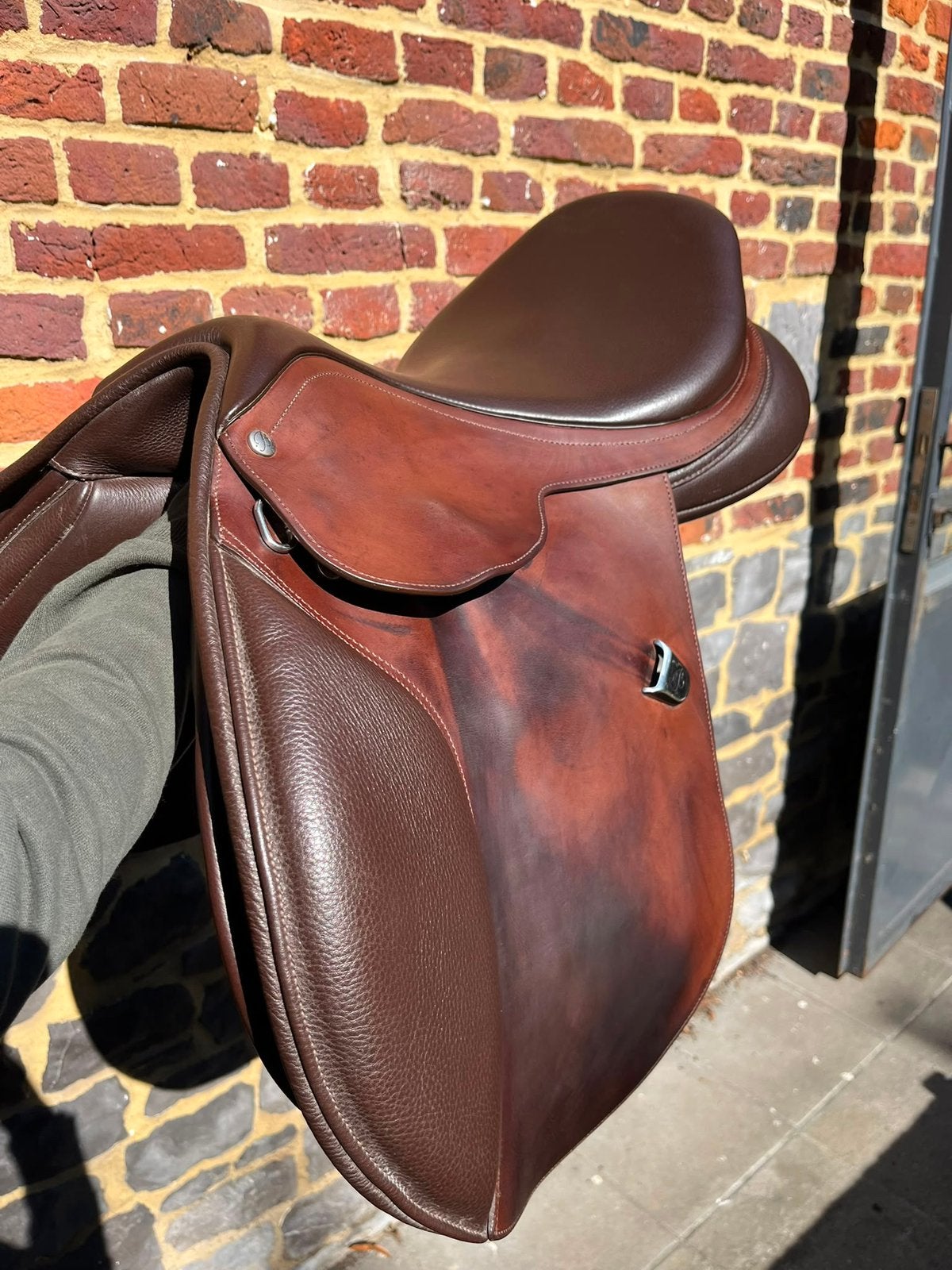 Selle Bates, Animaux & Accessoires, Bates, Comme neuf, Enlèvement, M (17 pouces)