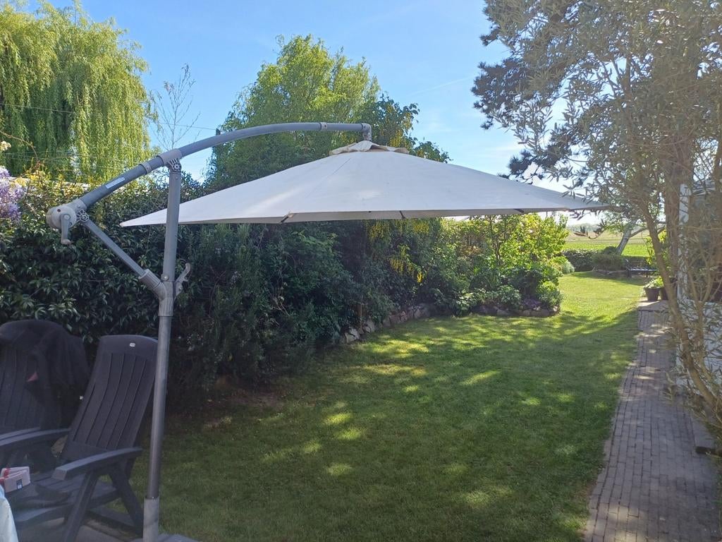 In goede staat verkerende zweefparasol incl. Parasolvoet, Ophalen, Gebruikt, 2 tot 3 meter, Zweefparasol