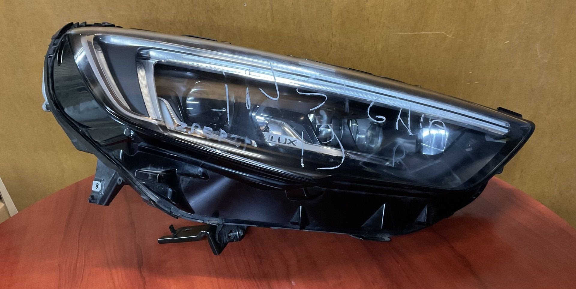 Nette Opel Insignia 2019 (2017-2025) Full LED Lux variant Ko, -, Origine de la pièce connue, Utilisé, -
