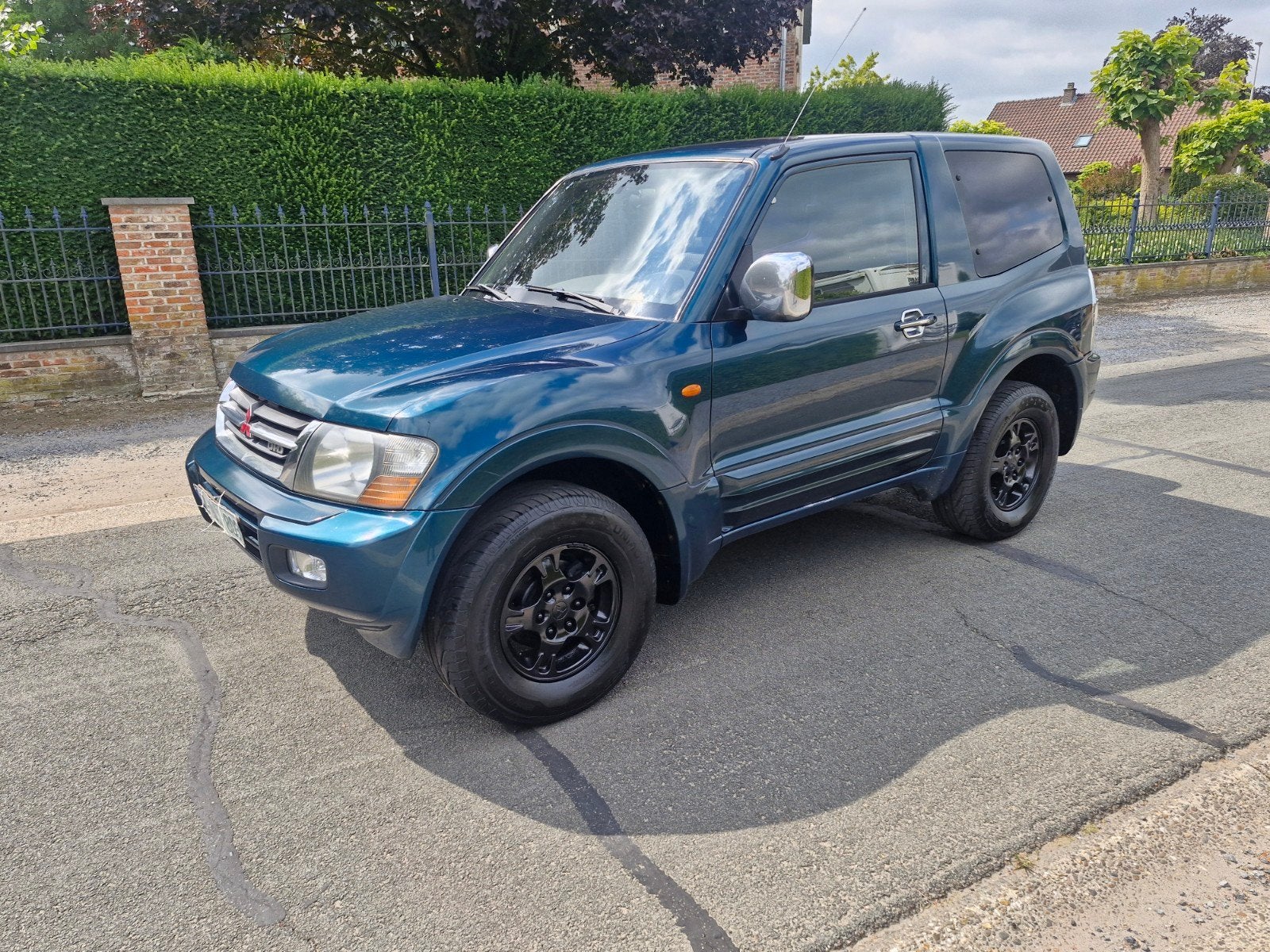 MITSHIBUTSHI PAJERO 3.2 DID 4WD AUTOMAAT AIRCO LICHTEVRACHT, Auto's, Automaat, Stof, 4 cilinders, Bedrijf