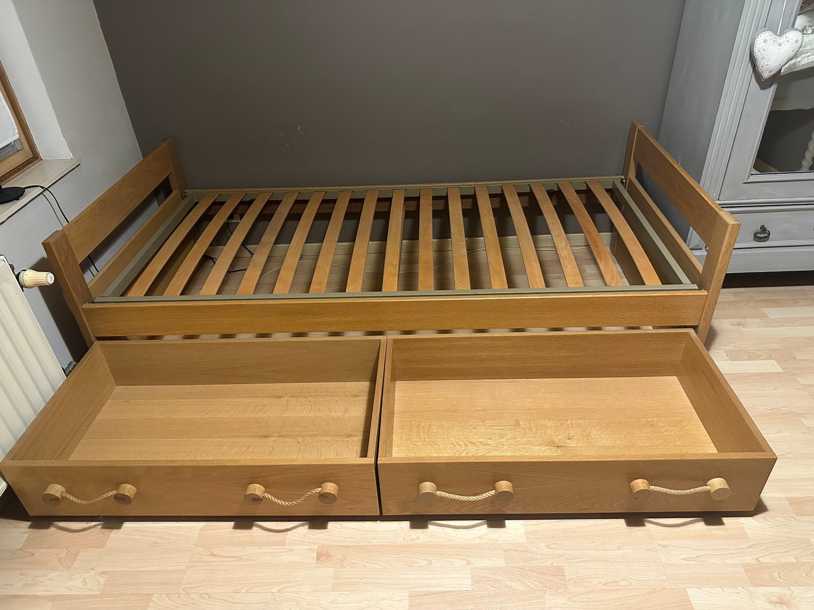 Lit une personne de très bonne qualité, Maison & Meubles, Intemporel, 90 cm, Brun, Enlèvement