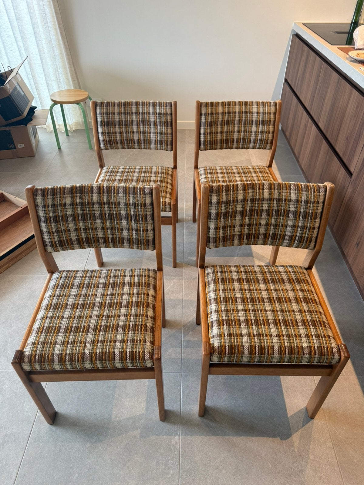 Vintage eetkamer stoelen geruit, Huis en Inrichting, Ophalen, Hout, Gebruikt, Overige kleuren