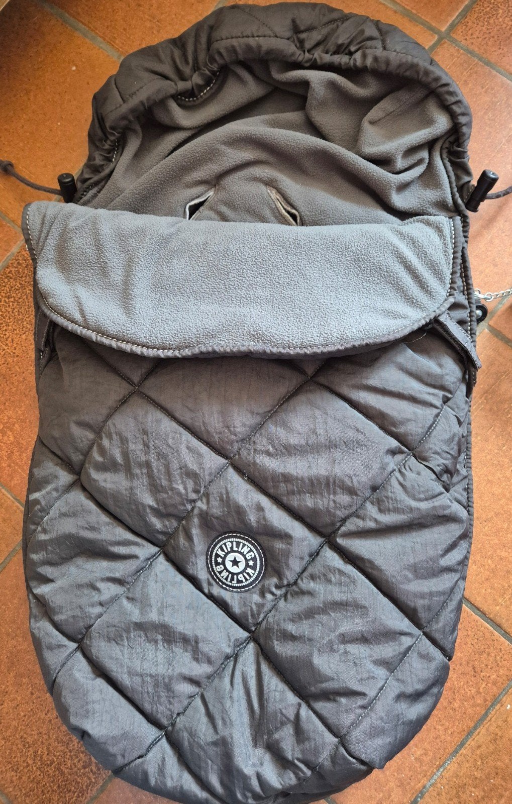 prachtige grijze kipling voetenzak, universeel (buggy & maxi, Ophalen of Verzenden, Zo goed als nieuw, Overige merken, Voetenzak