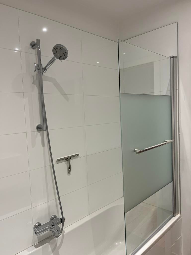 Baignoire 70 x 160cm et paroi vitrée, Bricolage & Construction, Sanitaire, Utilisé, Baignoire, Enlèvement
