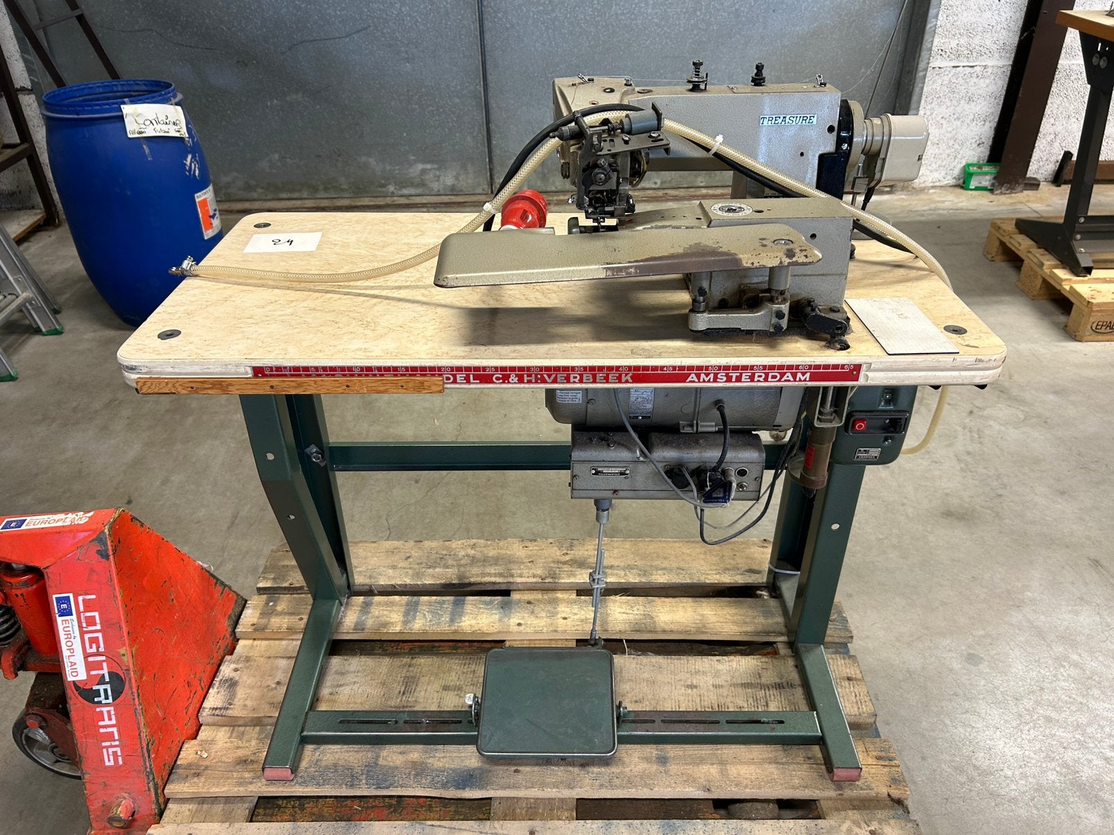 Treasure blindzoom machine, Hobby en Vrije tijd, Gebruikt, Naaimachine, Industrieel, Ophalen