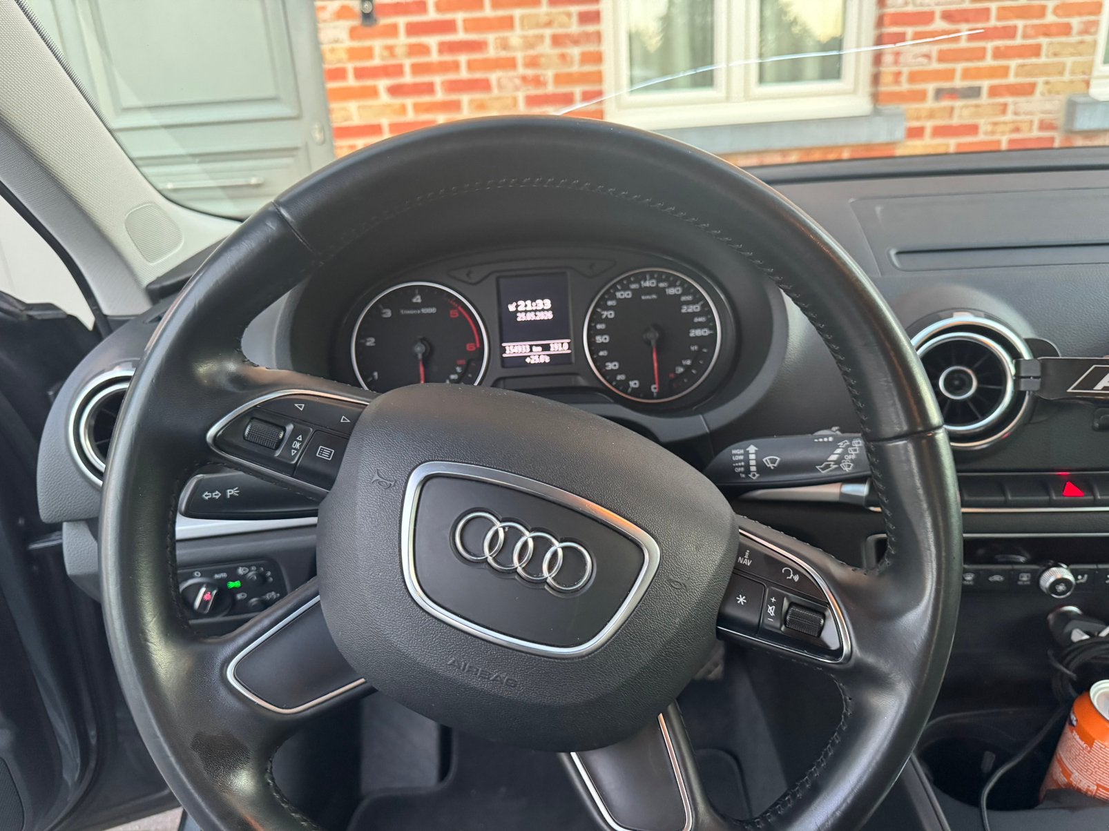 Audi A3 1.6 TDI SPORTBACK AUTOMAAT, Autos, Cuir, Argent ou Gris, Achat, Noir