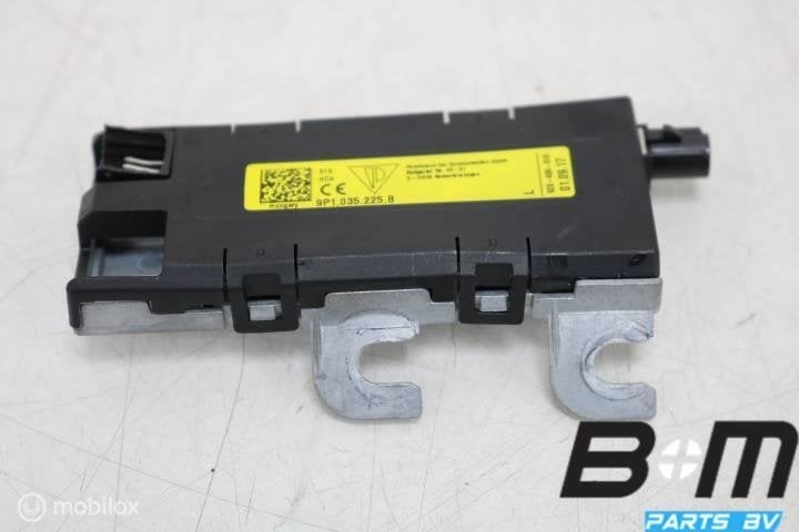 Antenne versterker Porsche 911 991.2  Cabrio Turb 9P1035225B, Utilisé