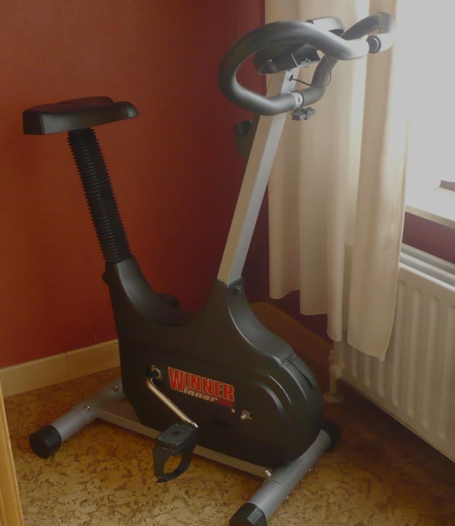 Hometrainer "Winner", Sport en Fitness, Ophalen, Gebruikt, Rug, Hometrainer