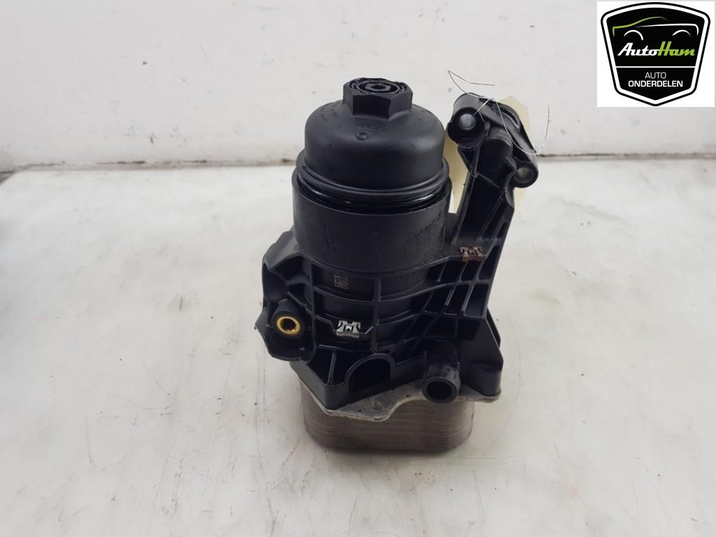 OLIEFILTERHUIS Volkswagen Caddy IV (01-2015/09-2020), Gebruikt, Volkswagen