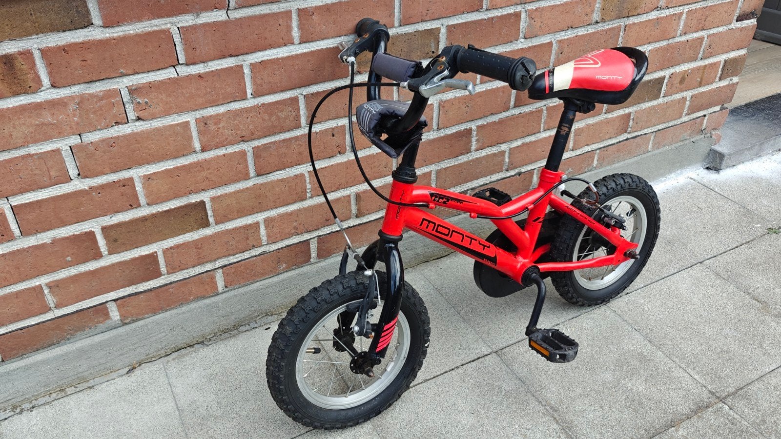 kinderfiets merk monty - rode kleur, Ophalen