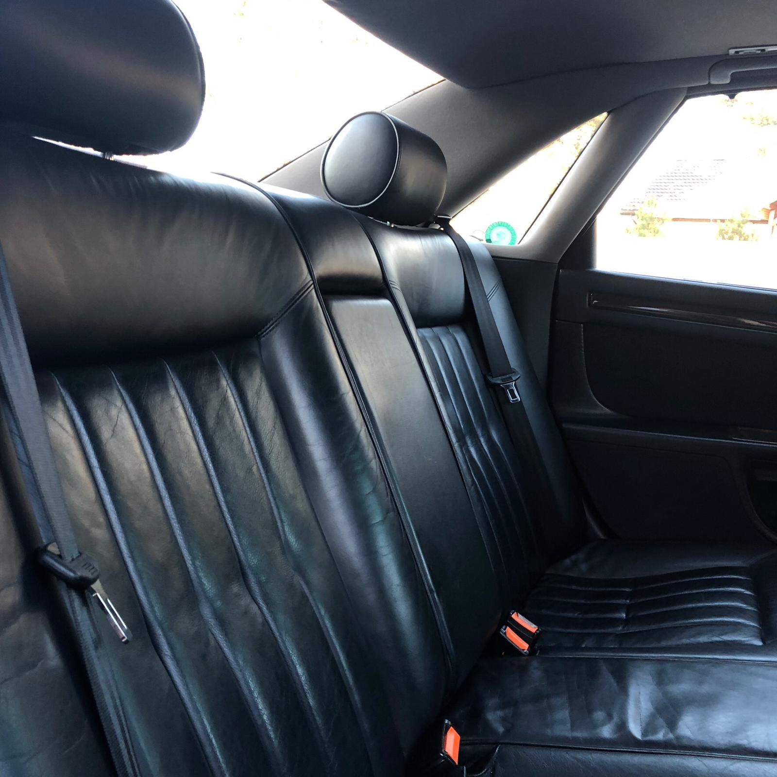 Audi A8 4.2 Quattro oldtimer, foto 8