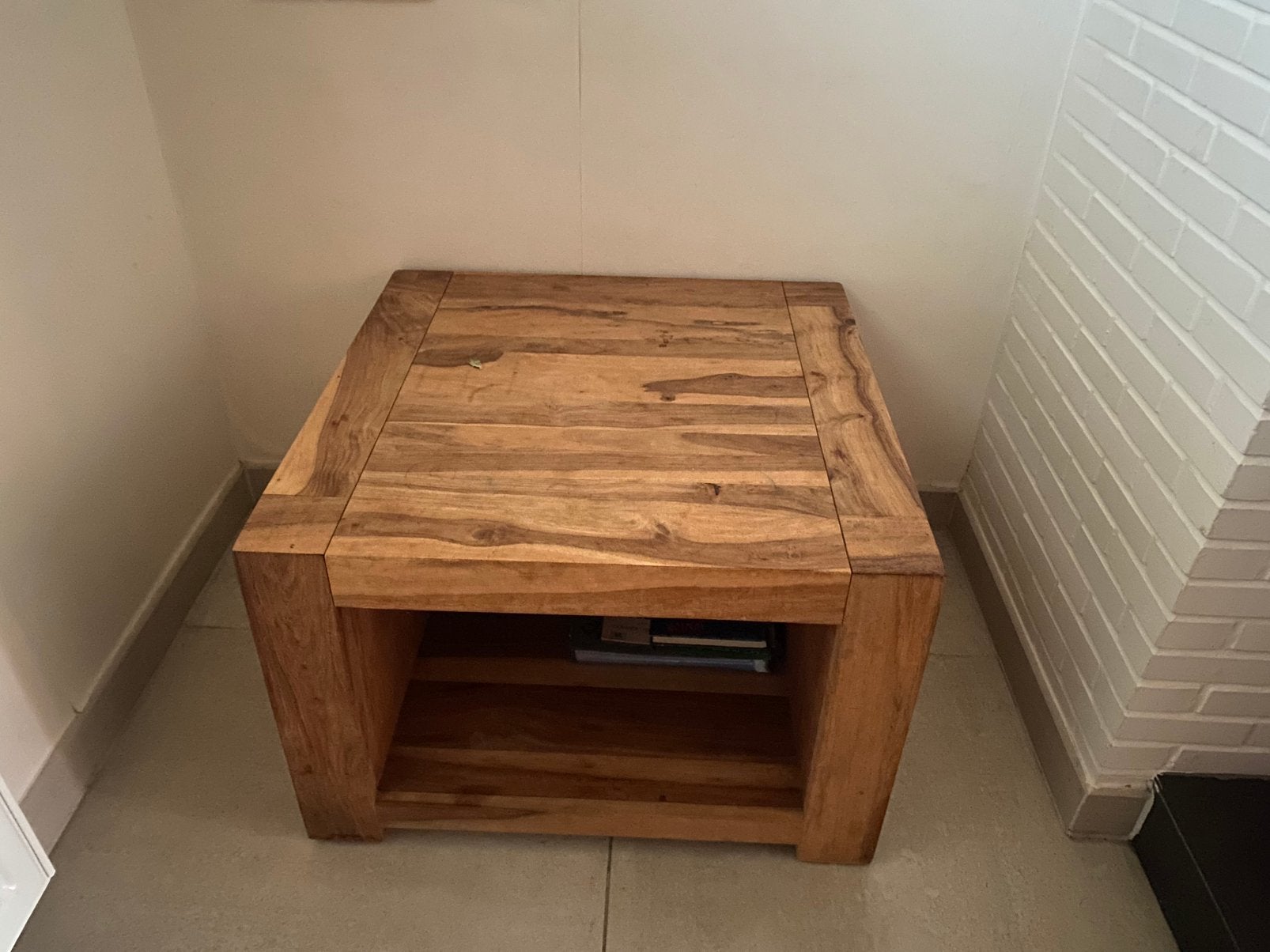 Salontafel vol hout, Maison & Meubles, Tables | Tables d'appoint, Enlèvement, Comme neuf, Bois