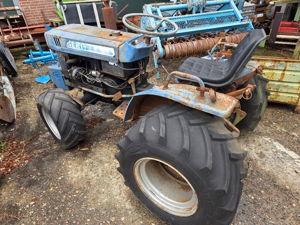 Iseki  tractor, 4x4 aandrijving, Opknapper, Ophalen, Gebruikt