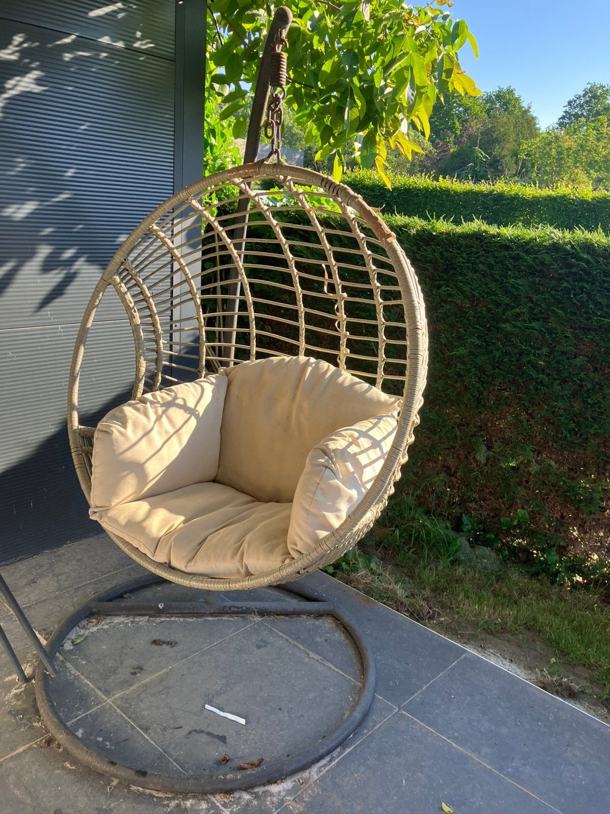 2 Hangstoel met kussen, Tuin en Terras, Ophalen, Zo goed als nieuw