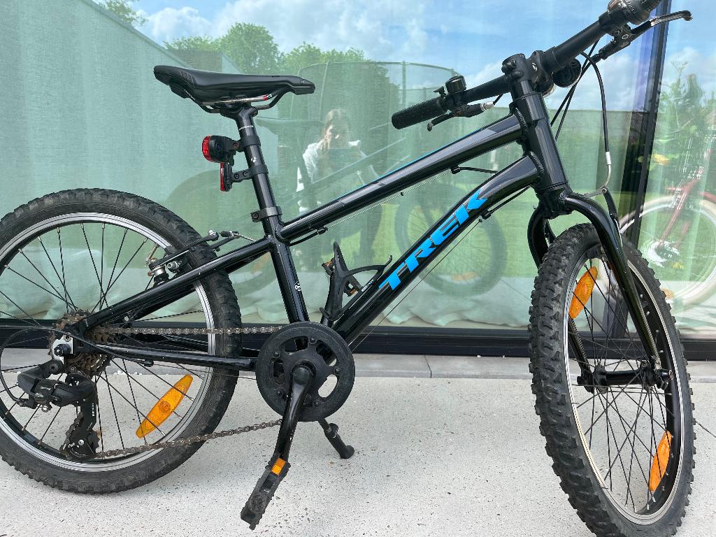 Kinderfiets Trek, Fietsen en Brommers, Ophalen, 20 inch of meer, Gebruikt, Velgrem
