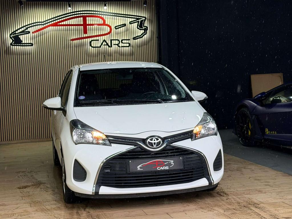 Toyota Yaris 1.3i VVT-i * GARANTIE 12 MOIS * 1ER PROP, Auto's, Toyota, Automaat, 1299 cc, Gebruikt, 4 cilinders