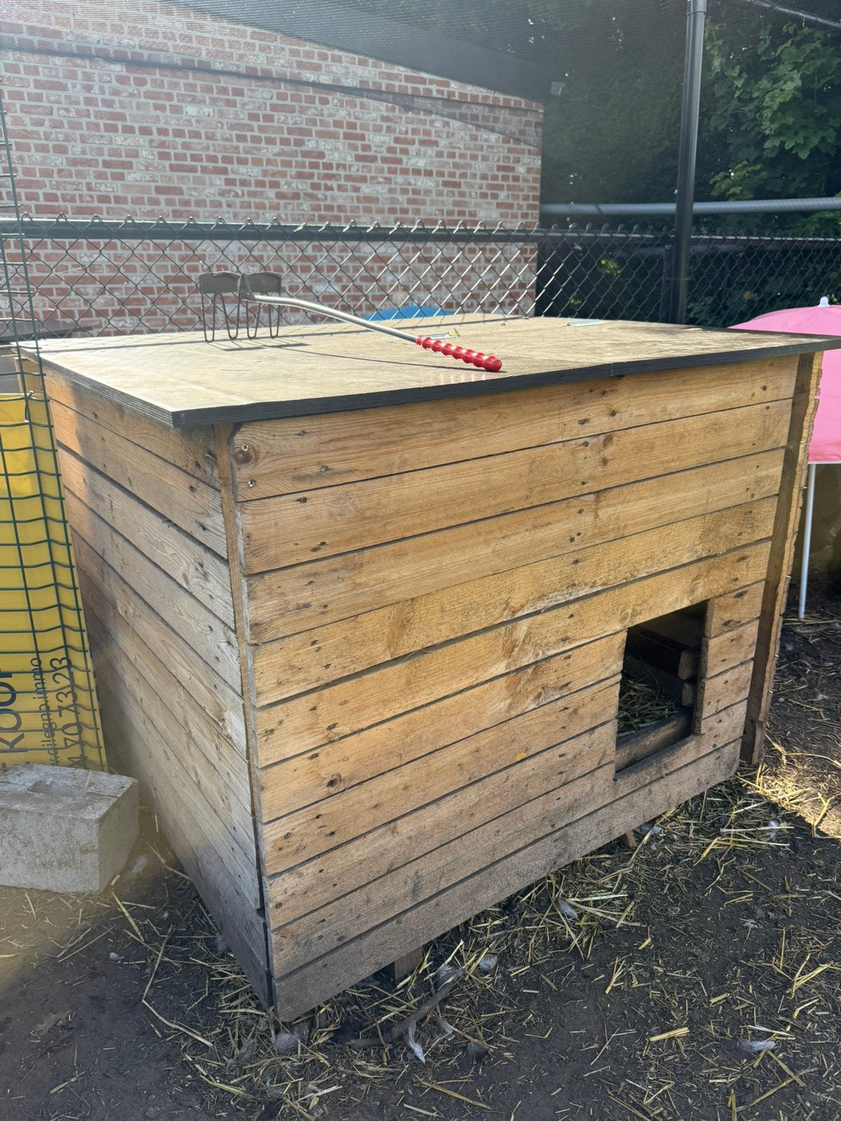Kippen hok of schuil box, Dieren en Toebehoren, Ophalen of Verzenden, Zo goed als nieuw