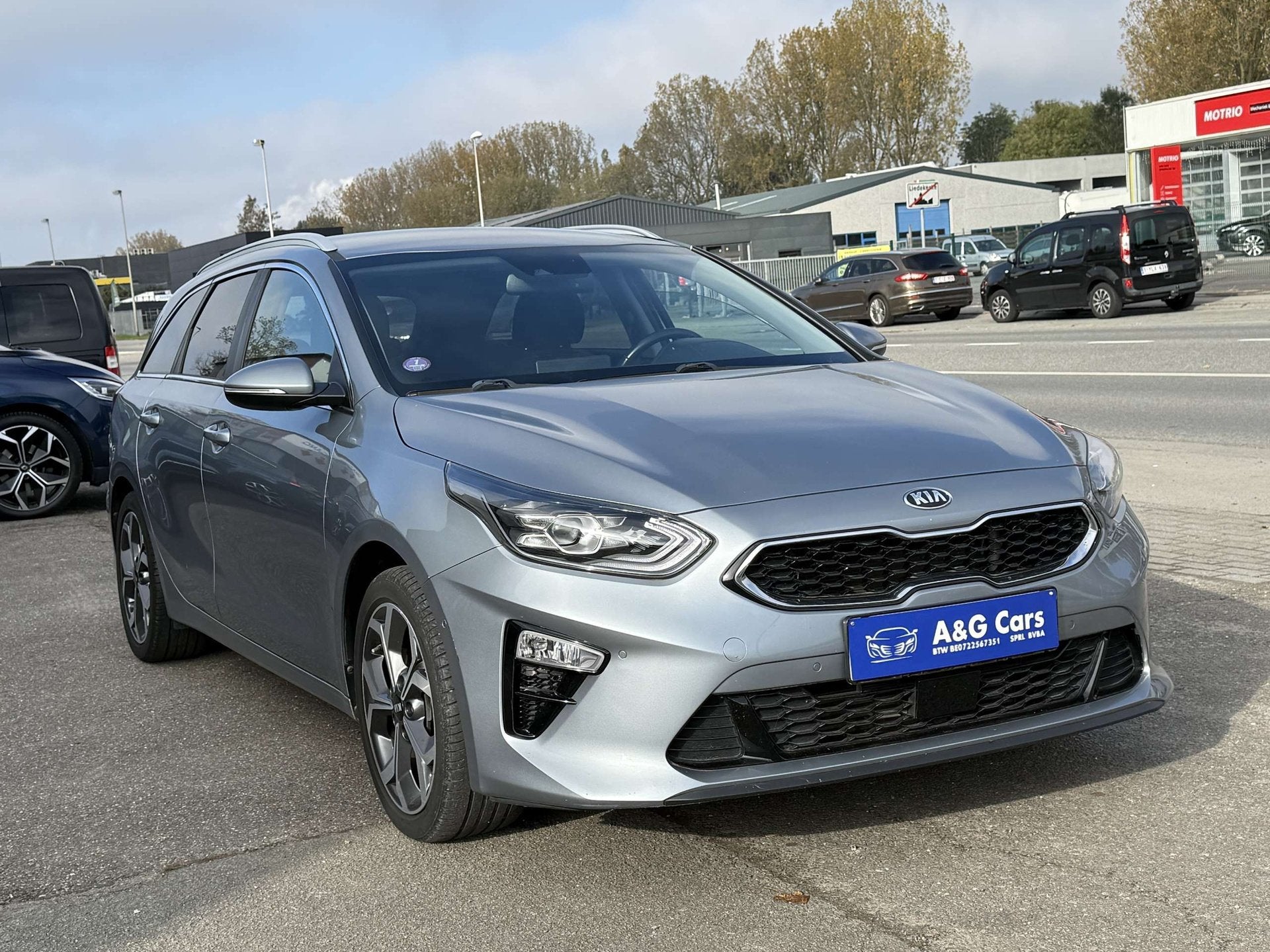 Kia Ceed SW / cee'd SW Ceed SW 1.4 T-GDi More ISG DCT 1jaar, Argent ou Gris, Achat, https://public.car-pass.be/vhr/3fb57239-8529-4e14-971d-d686ef7fb585