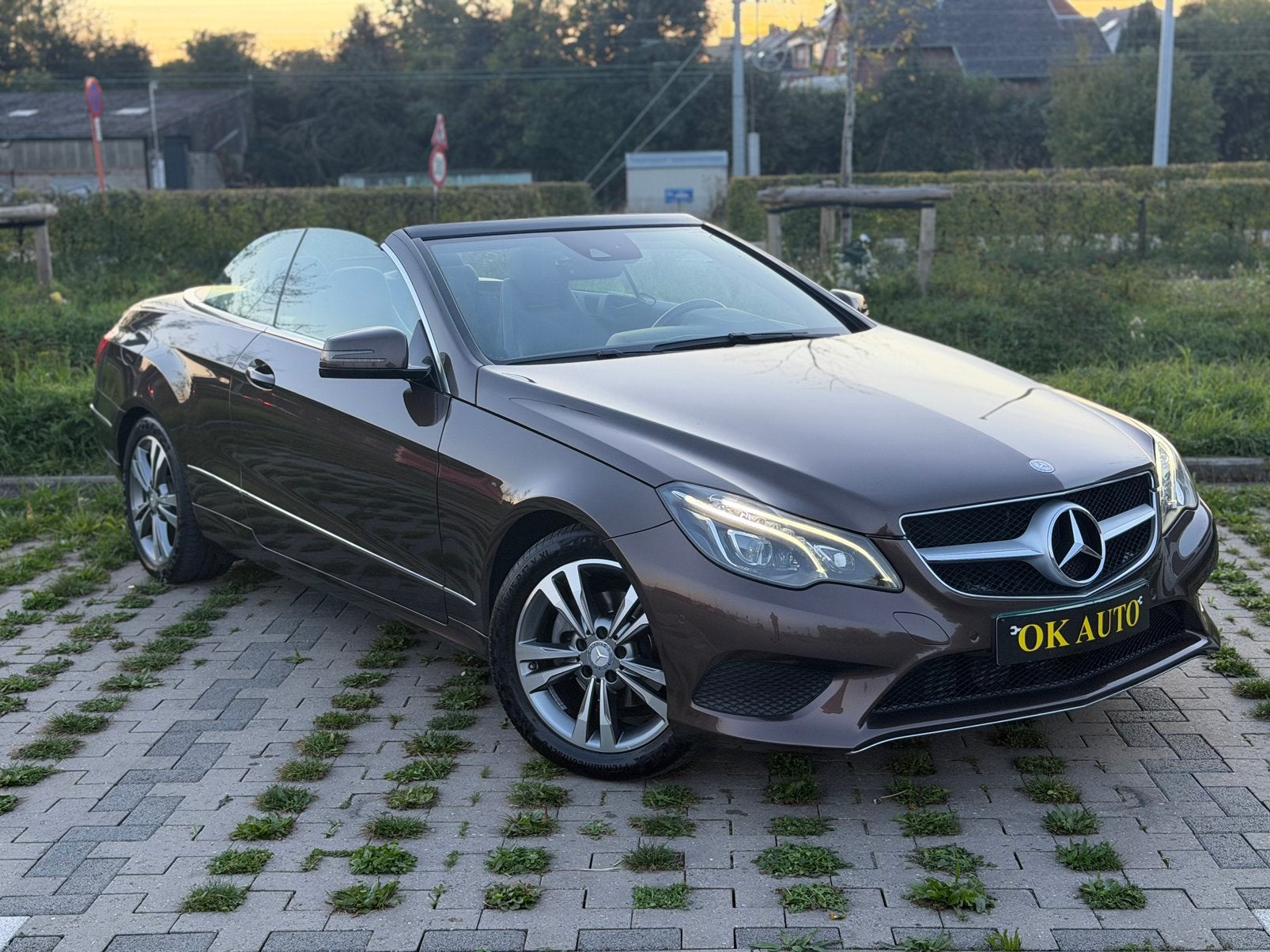Mercedes E200 Cabriolet 67.000 km garantie 12 maanden, Auto's, Automaat, 4 zetels, Achterwielaandrijving, 4 cilinders