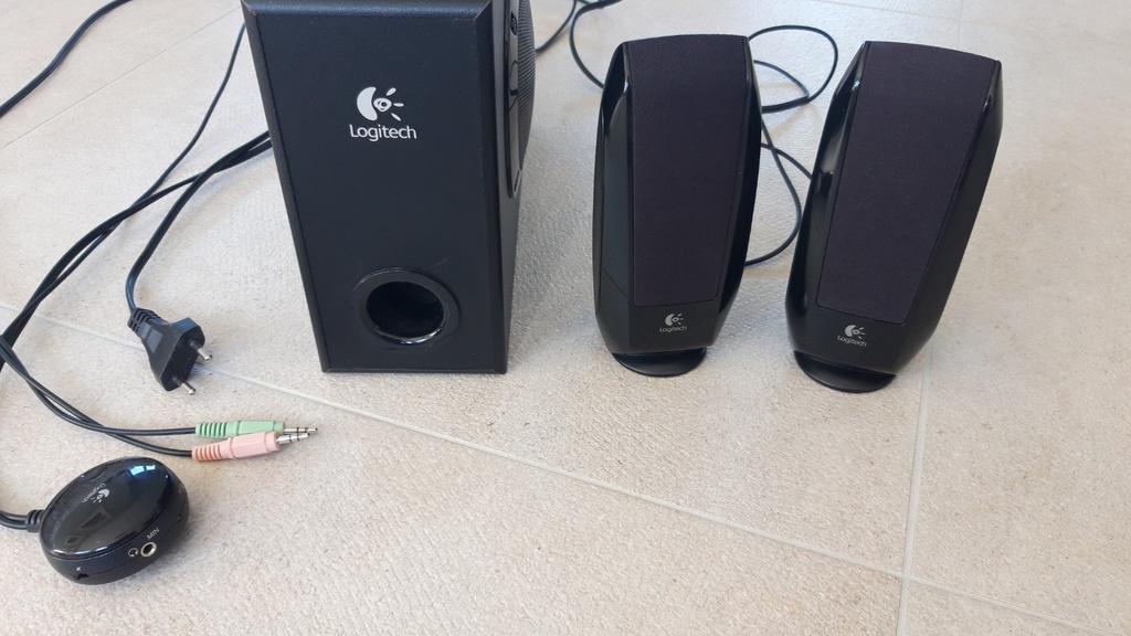Ensemble Logitech Baffles et sub-woofer, Ophalen, Logitech