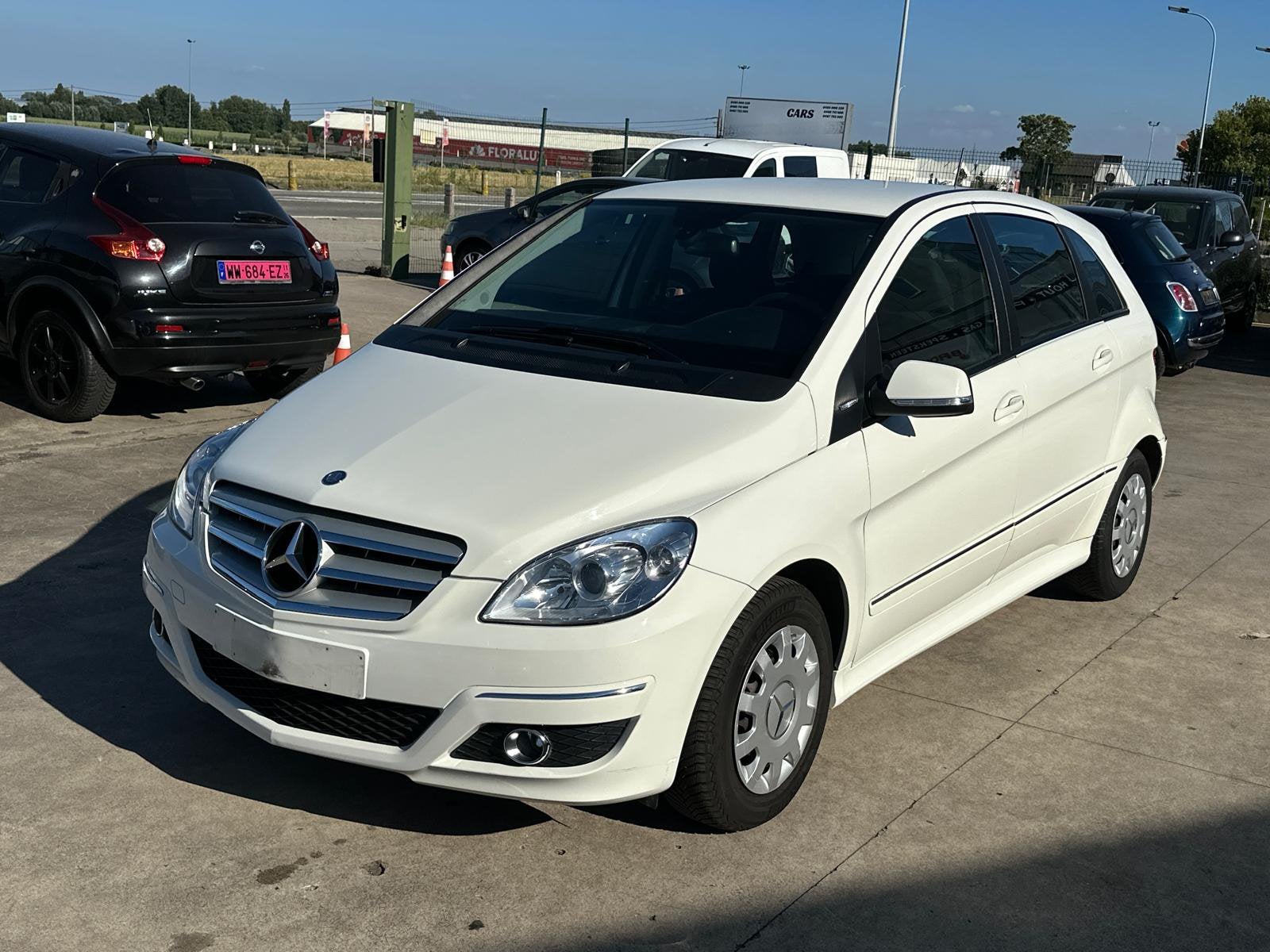 Mercedes-Benz B180 1.7L Benzine 2010, Euro 5, Zwart, Wit, Bedrijf