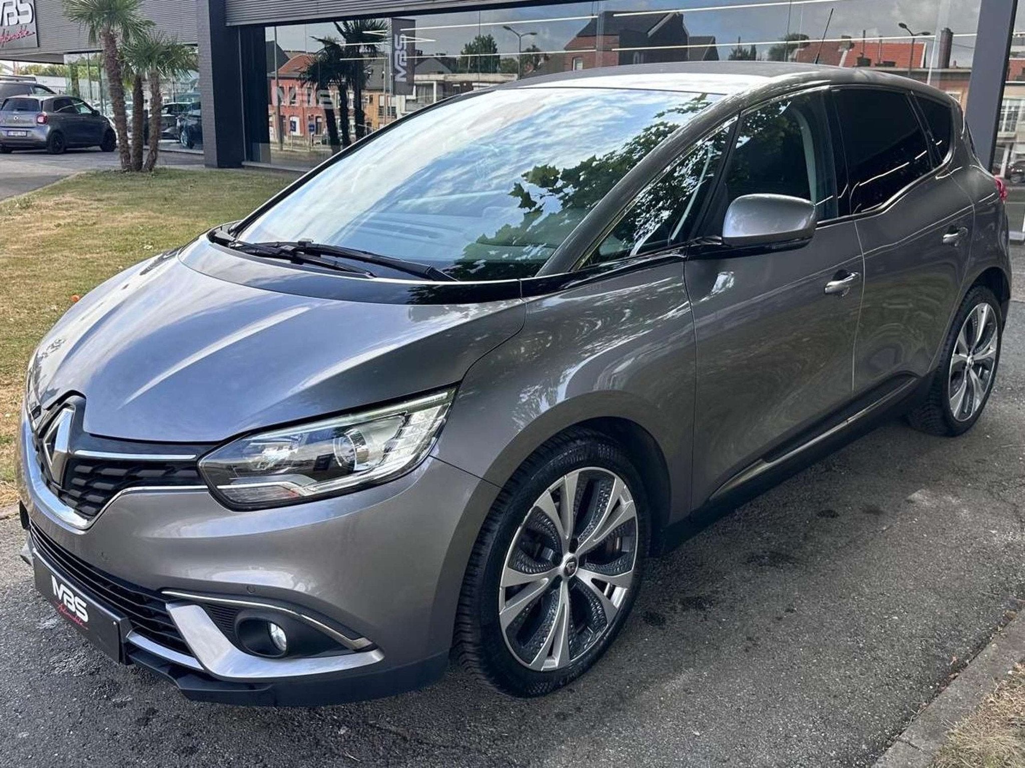 Renault Scénic *1.5 dCi* LED* NAVI* CUIR PARTIEL* RADAR AV/, Autos, Renault, Argent ou Gris, Achat, Entreprise, Boîte manuelle